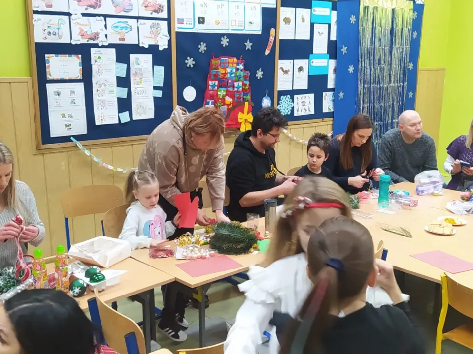 WARSZTATY BOŻONARODZENIOWE UCZNIÓW KLAS 1  — zdjęcie 5