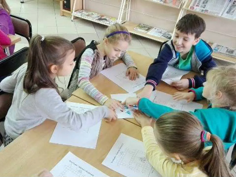 Klasa IId w Bibliotece Miejskiej — zdjęcie 4