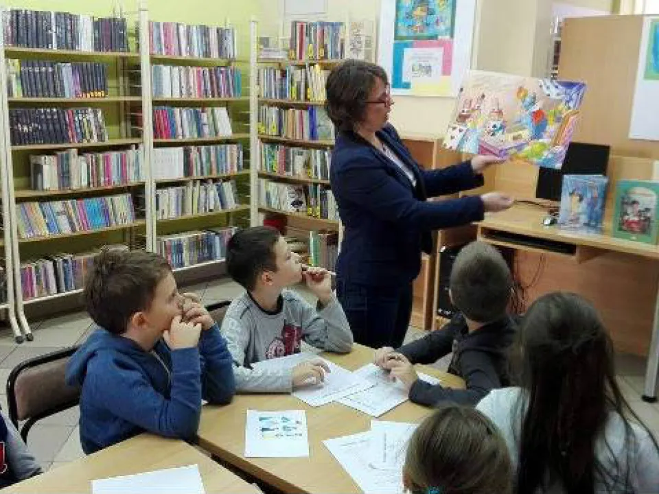 Klasa IId w Bibliotece Miejskiej — zdjęcie 6