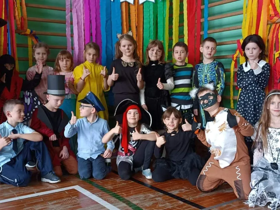 Bal karnawałowy uczniów klas I-III — zdjęcie 2