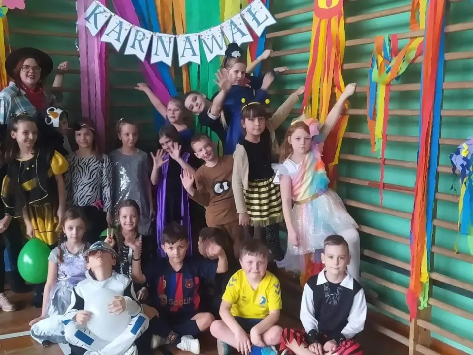 Bal karnawałowy uczniów klas I-III — zdjęcie 9