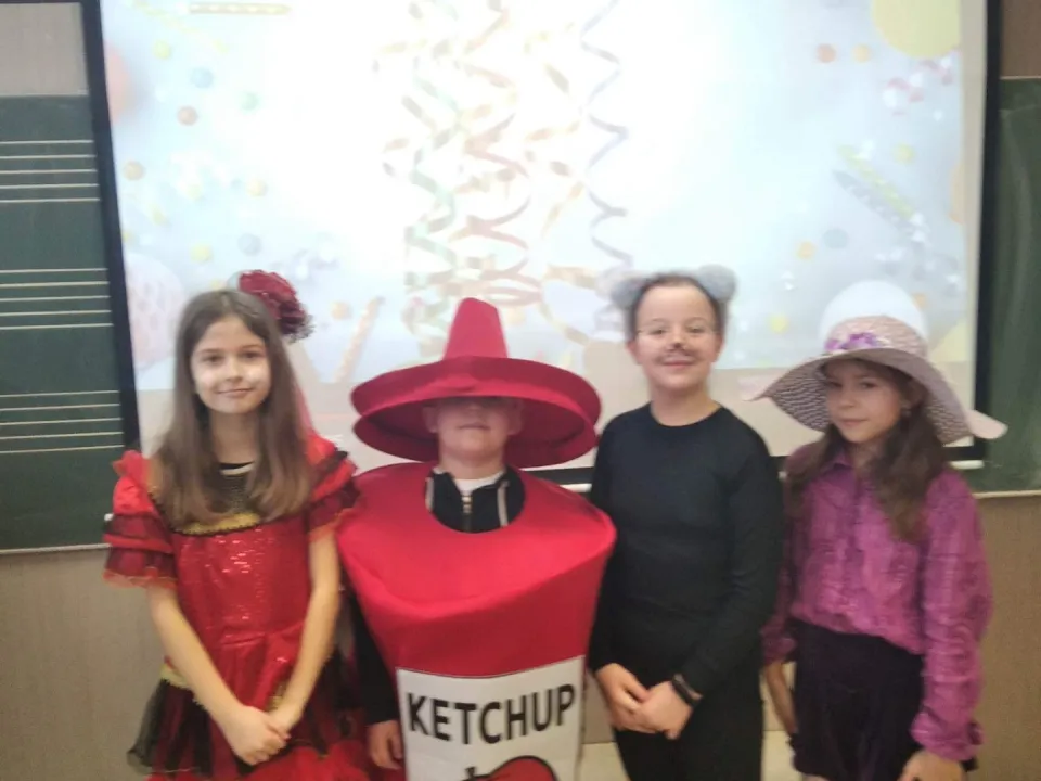 Bal karnawałowy uczniów klas I-III — zdjęcie 11