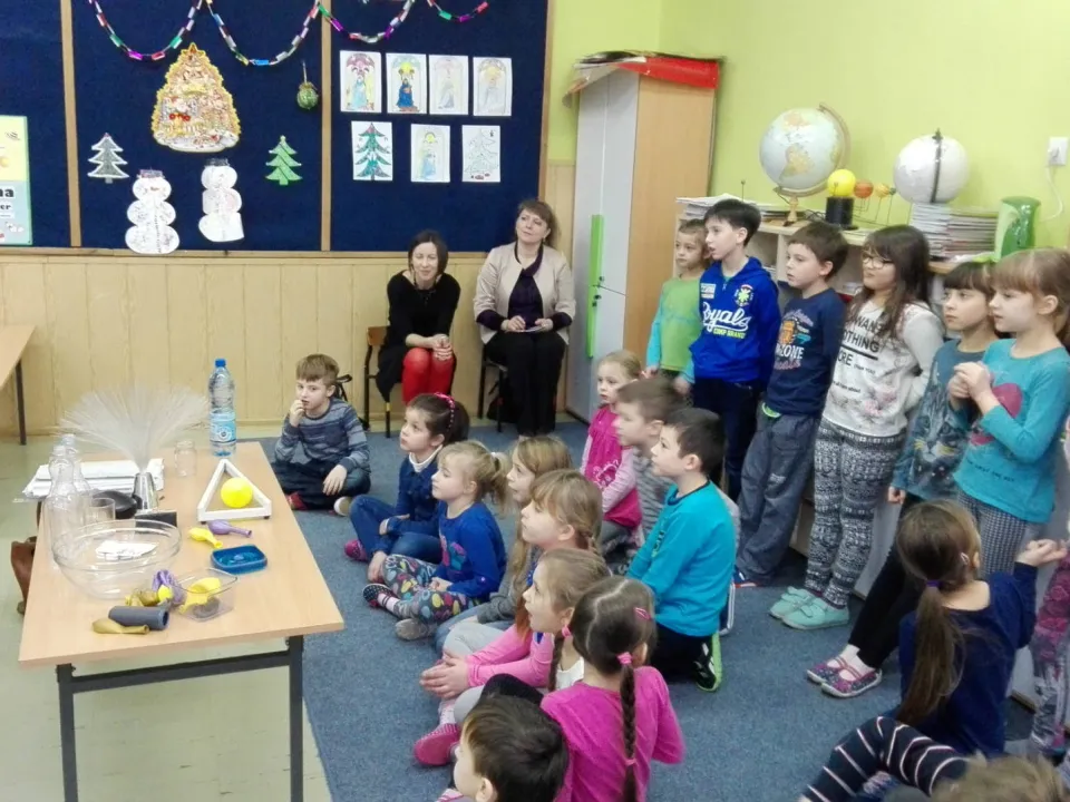 Goście z Ukrainy oraz eksperymenty w klasie IId — zdjęcie 1
