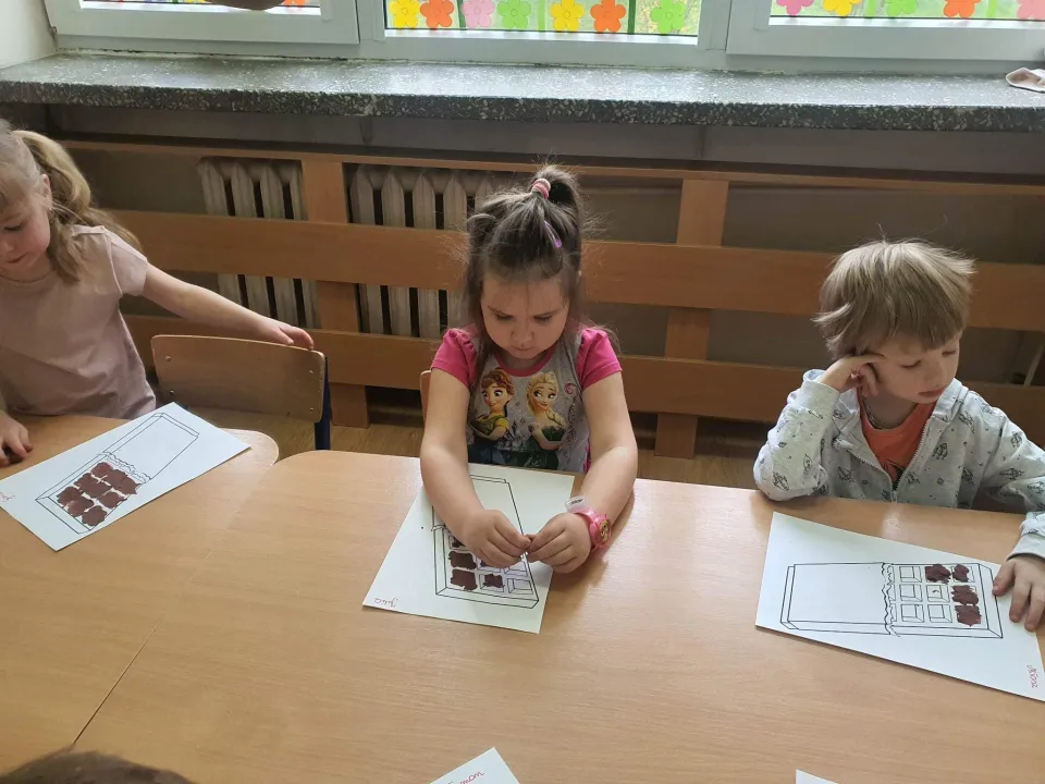 Dzień czekolady w grupie Biedronek - fotorelacja — zdjęcie 13