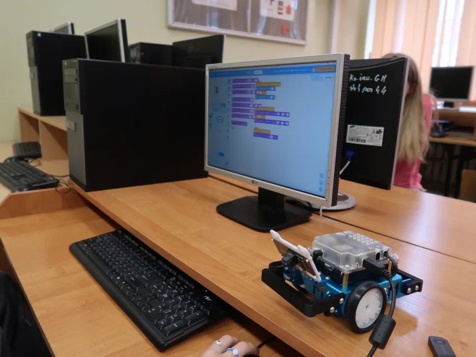 Programowanie  mBoota - Laboratoria Przyszłości — zdjęcie 17