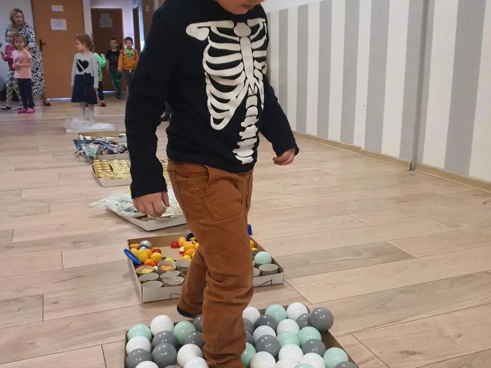 Fotorelacja z Dnia Ziemi w grupie Biedronek — zdjęcie 7