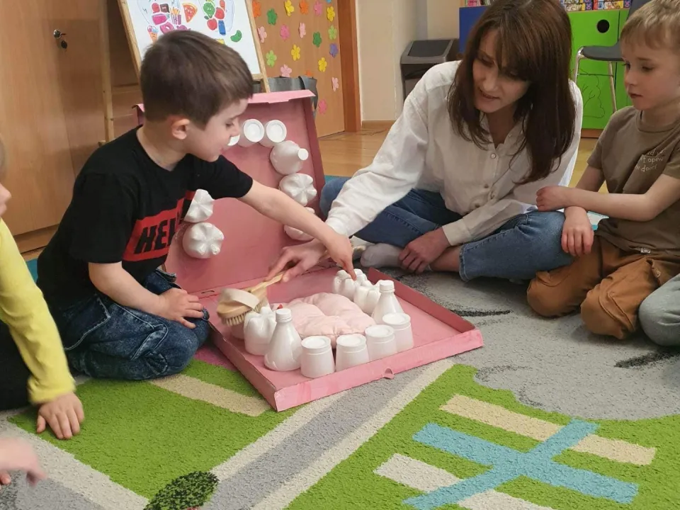 Biedronki poznają zawód stomatologa — zdjęcie 14