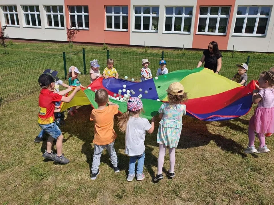 Dzień Dziecka w grupie Biedronek — zdjęcie 11