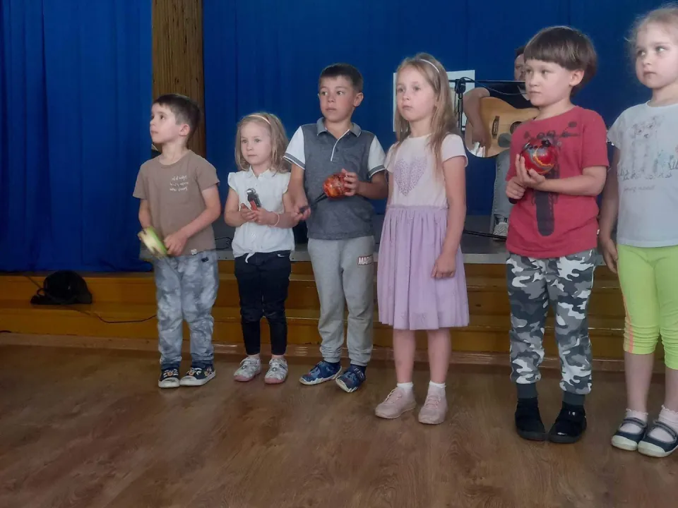 Biedronki na koncercie muzyków z Filharmonii Świętokrzyskiej - fotorelacja — zdjęcie 10