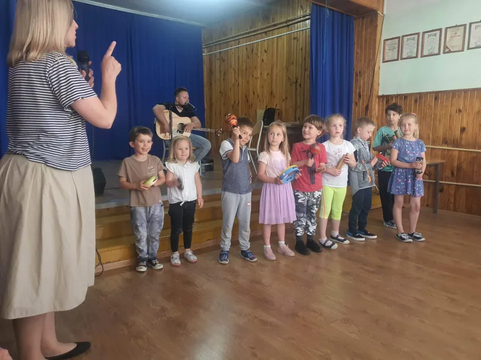 Biedronki na koncercie muzyków z Filharmonii Świętokrzyskiej - fotorelacja — zdjęcie 11