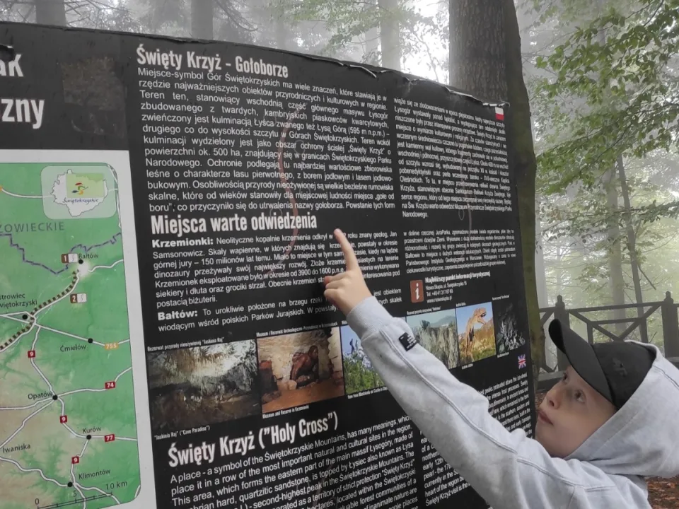 Klasy 4a i 4c poznają świętokrzyskie — zdjęcie 7