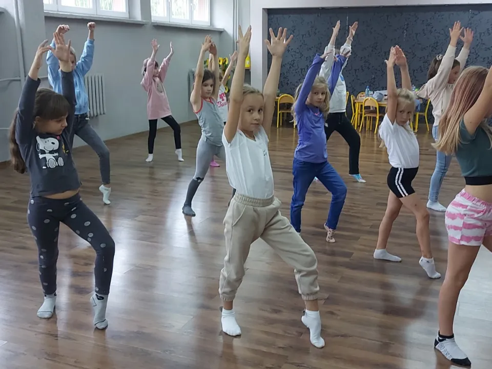 Świetlicowe zajęcia taneczne — zdjęcie 7
