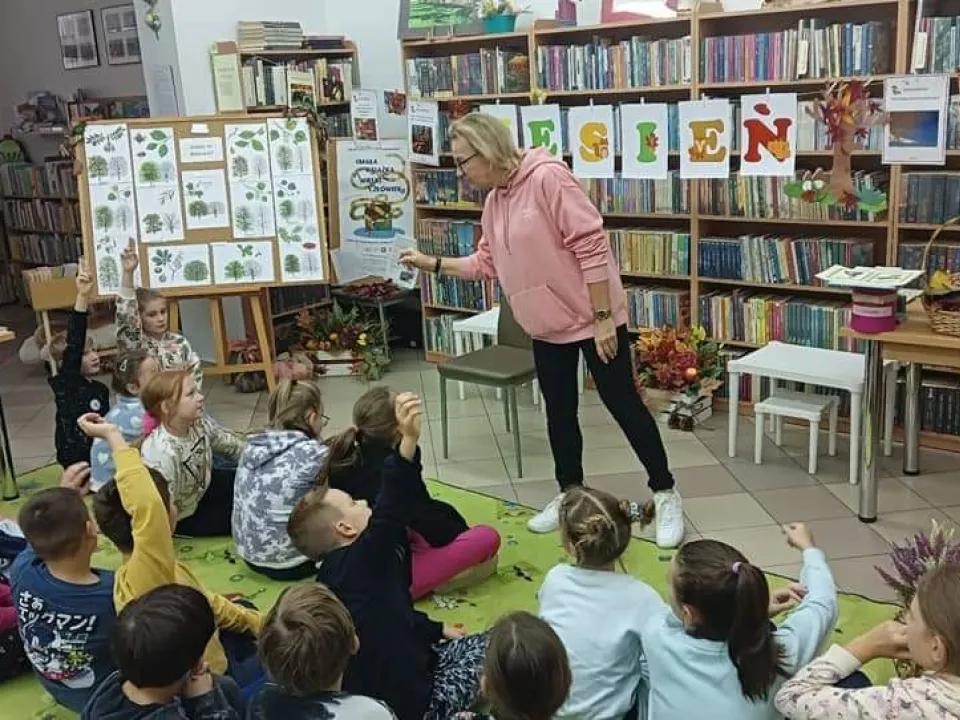 W Miejskiej Bibliotece Publicznej — zdjęcie 9