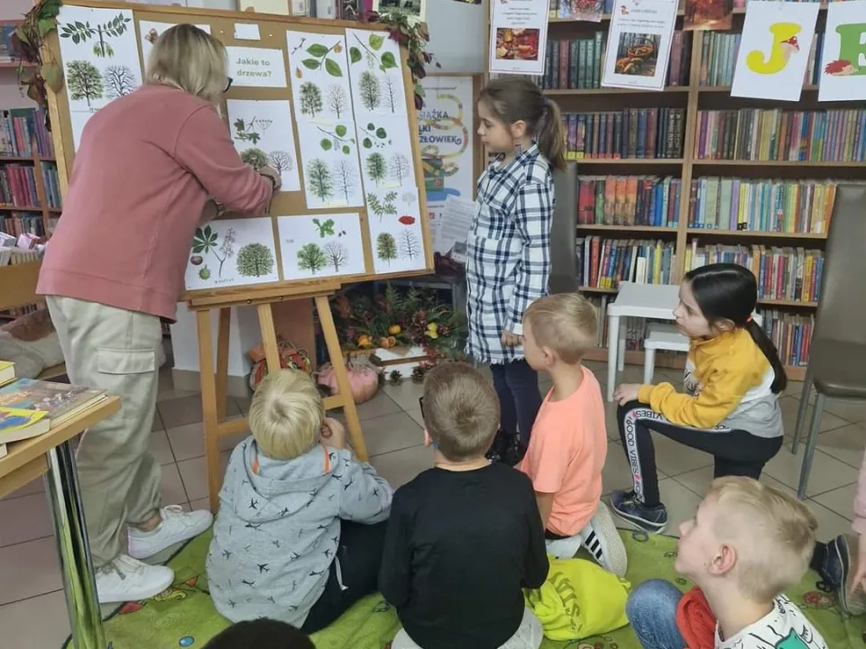 W Miejskiej Bibliotece Publicznej — zdjęcie 16
