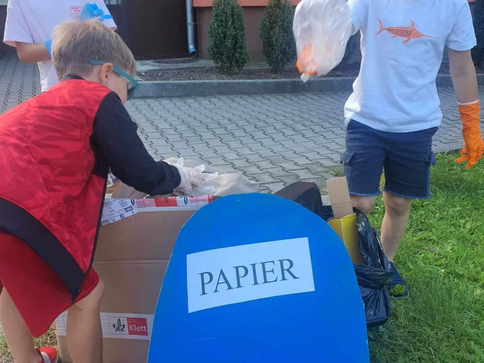 Sprzątanie świata ŁĄCZY LUDZI — zdjęcie 11