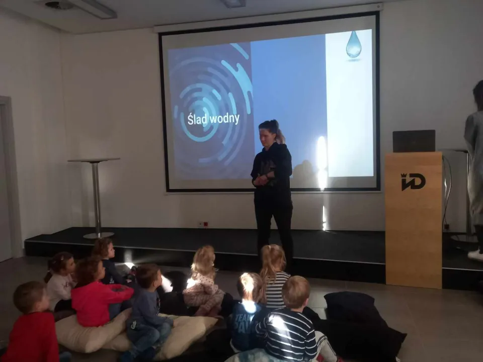 " Ślad wodny" w Instytucie Dizajnu — zdjęcie 10