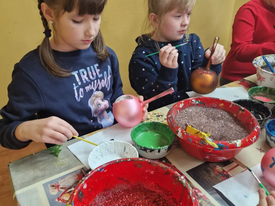 Fabryka Bombek w Miechowie  — zdjęcie 11