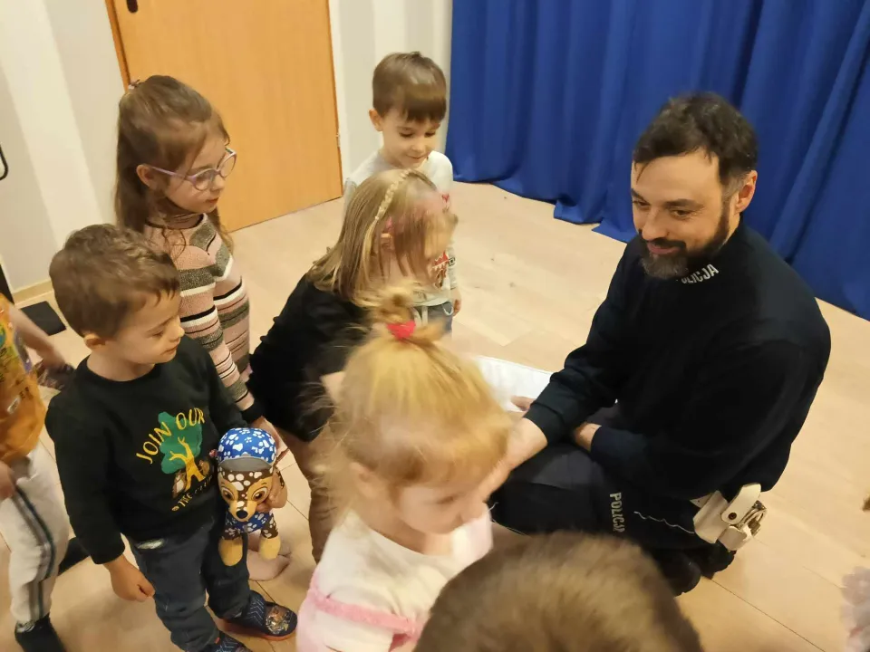 Wizyta funkcjonariusza policji — zdjęcie 5