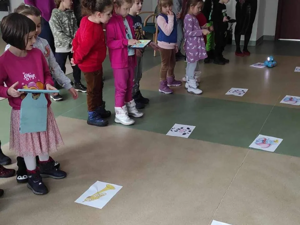 Wycieczka do wojewódzkiej Biblioteki Publicznej — zdjęcie 1