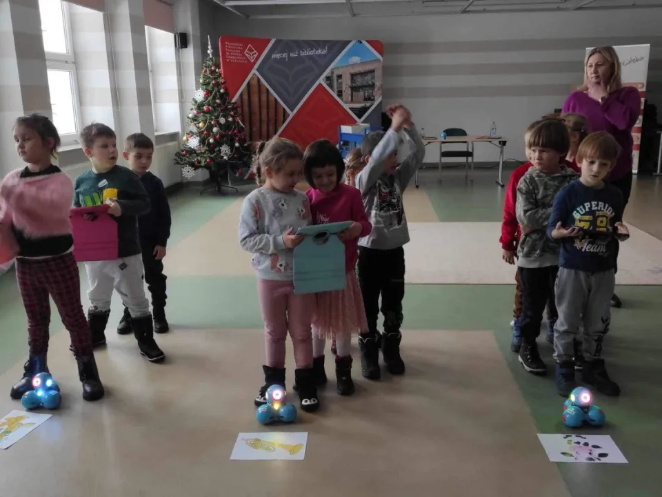 Wycieczka do wojewódzkiej Biblioteki Publicznej — zdjęcie 15
