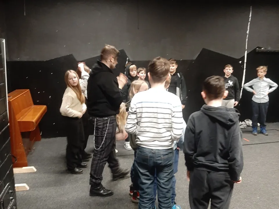 5a,5b i 6b w teatrze... — zdjęcie 24