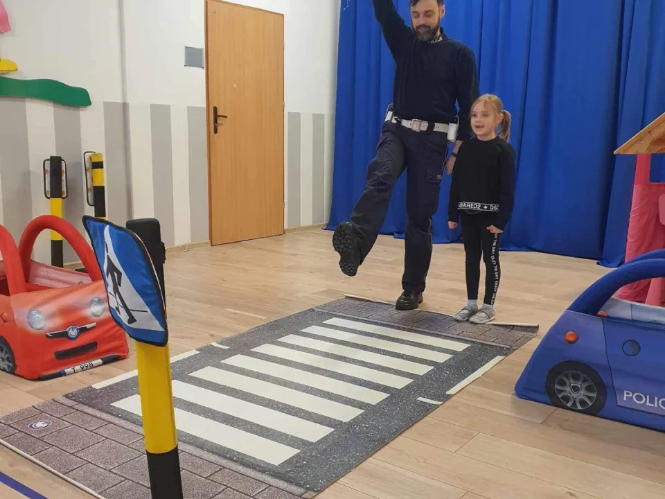 Spotkanie z funkcjonariuszem Miejskiej Komendy Policji w Kielcach. — zdjęcie 5