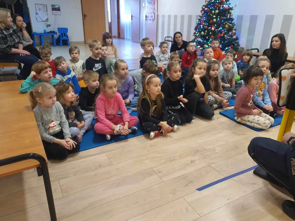 Spotkanie z funkcjonariuszem Miejskiej Komendy Policji w Kielcach. — zdjęcie 6