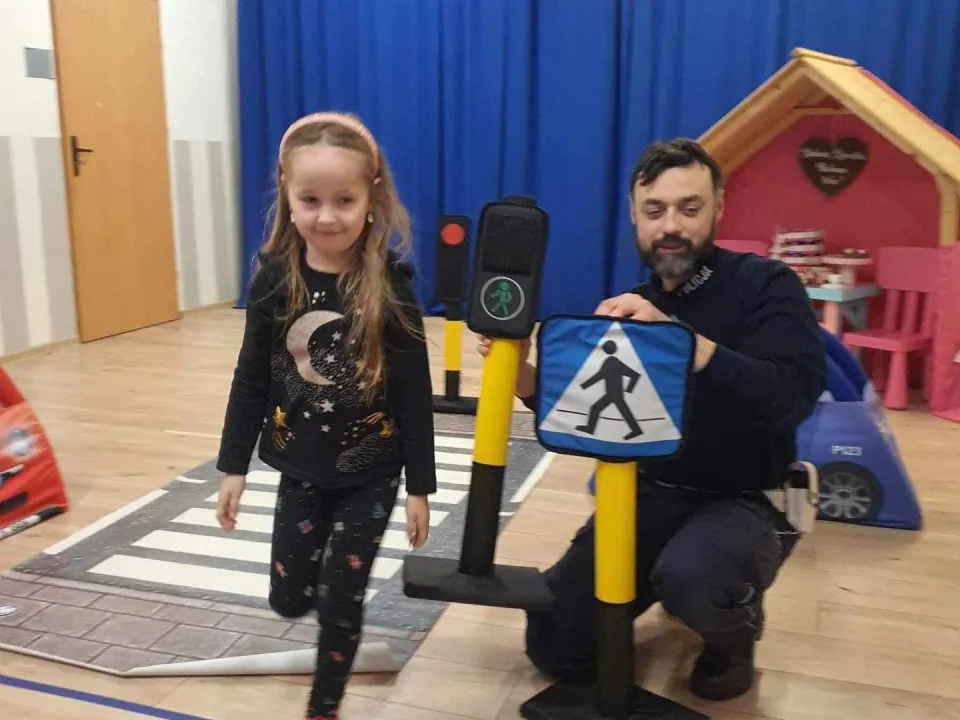 Spotkanie z funkcjonariuszem Miejskiej Komendy Policji w Kielcach. — zdjęcie 7