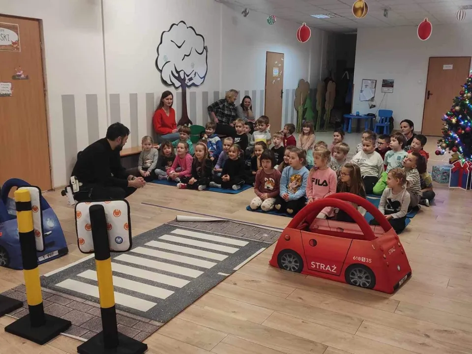 Spotkanie z funkcjonariuszem Miejskiej Komendy Policji w Kielcach. — zdjęcie 10