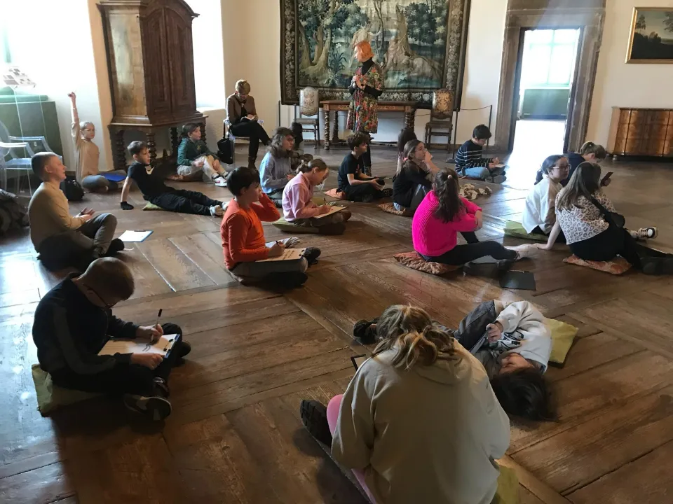 Zajęcia edukacyjne w Muzeum Narodowym w Kielcach. — zdjęcie 10