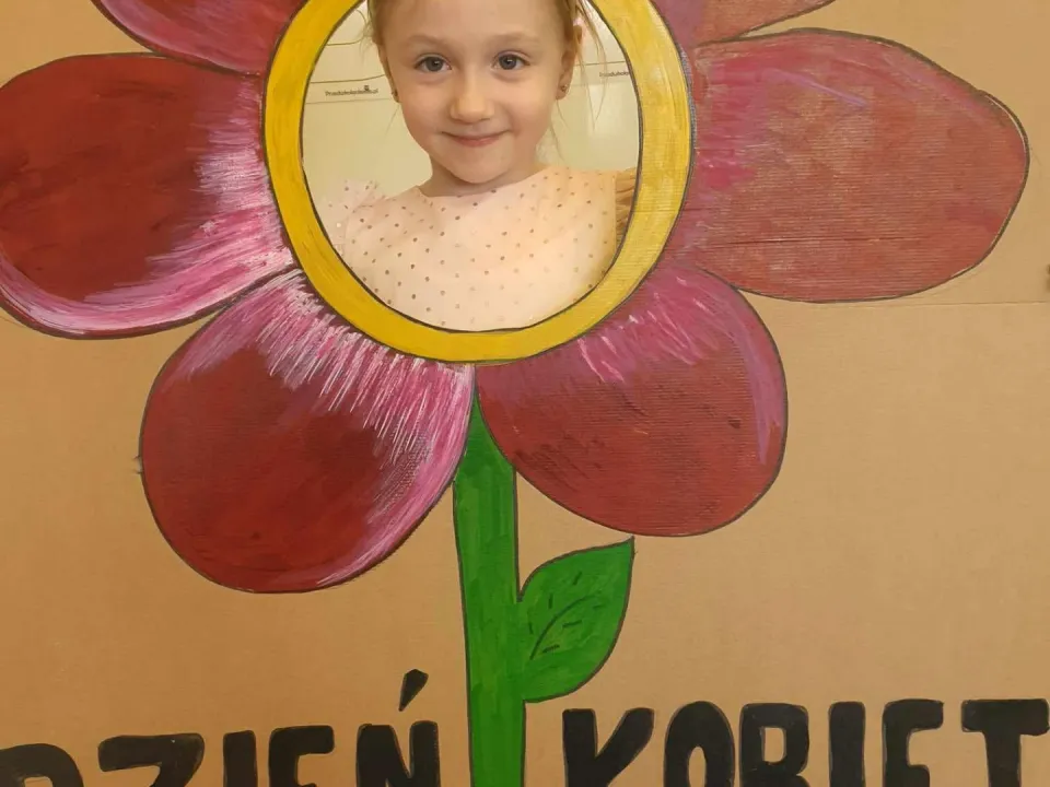 Dzień Kobiet w grupie Pszczółek — zdjęcie 2