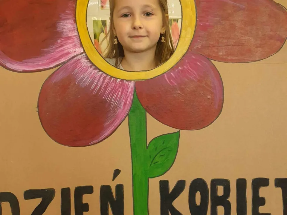 Dzień Kobiet w grupie Pszczółek — zdjęcie 3