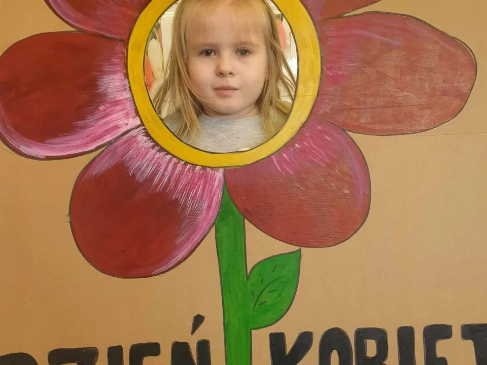Dzień Kobiet w grupie Pszczółek — zdjęcie 5