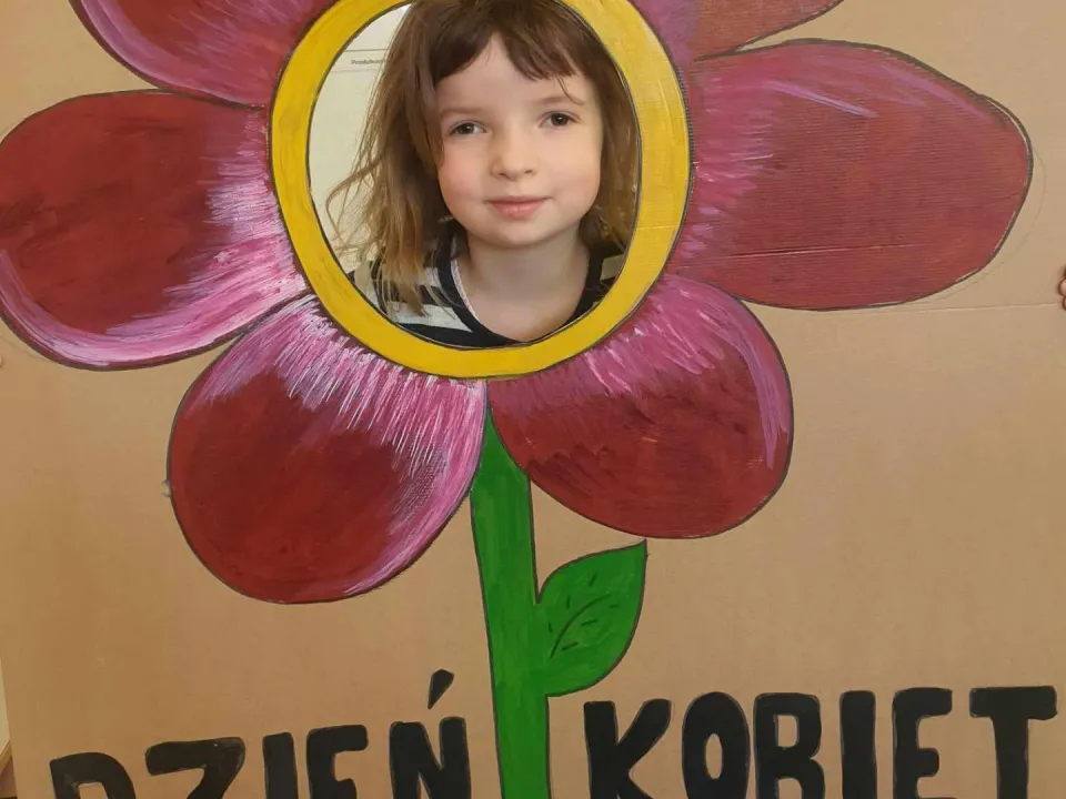 Dzień Kobiet w grupie Pszczółek — zdjęcie 18