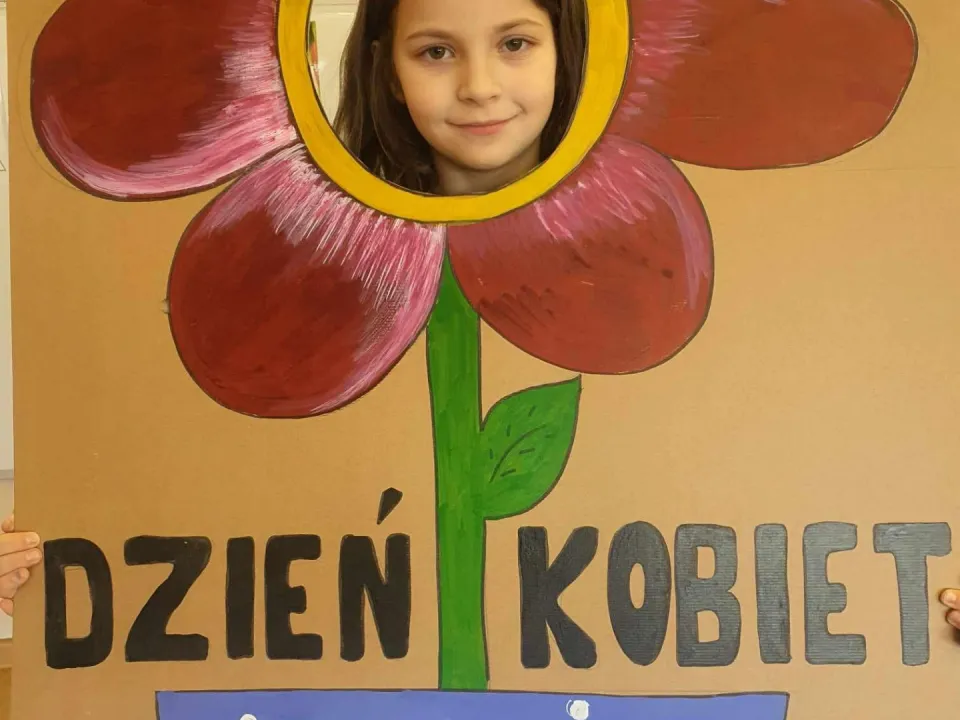 Dzień Kobiet w grupie Pszczółek — zdjęcie 19
