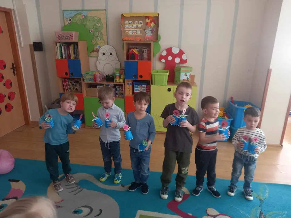 Dzień Kobiet u Biedronek — zdjęcie 9