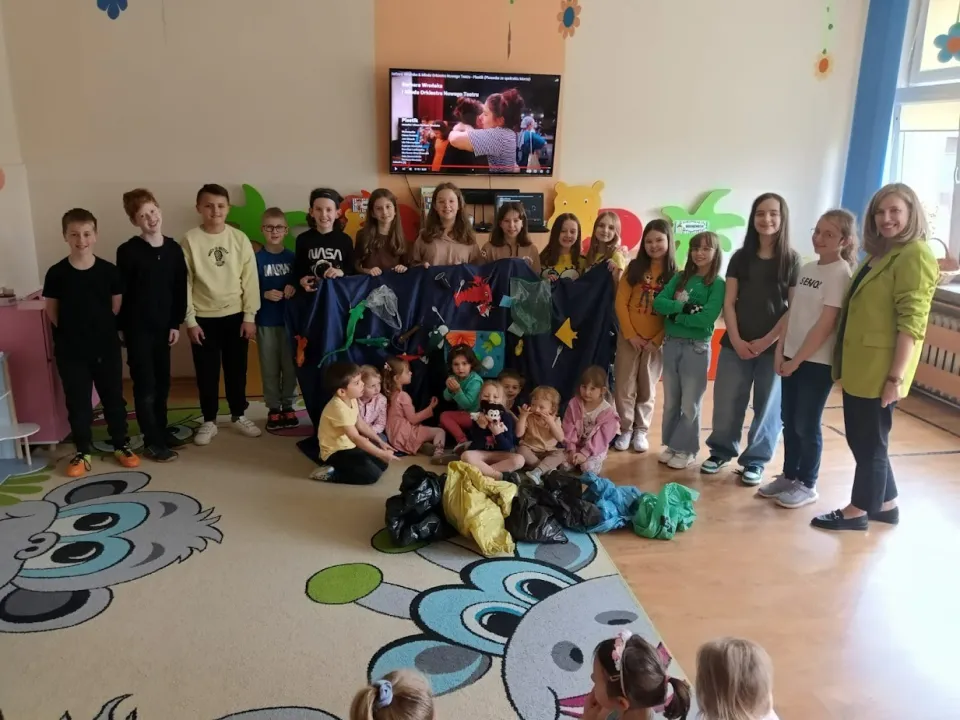 Zielony Patrol uczy,  jak prawidłowo segregować odpady — zdjęcie 1
