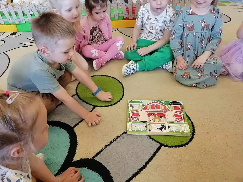 Z wizytą na wiejskim podwórku — zdjęcie 6