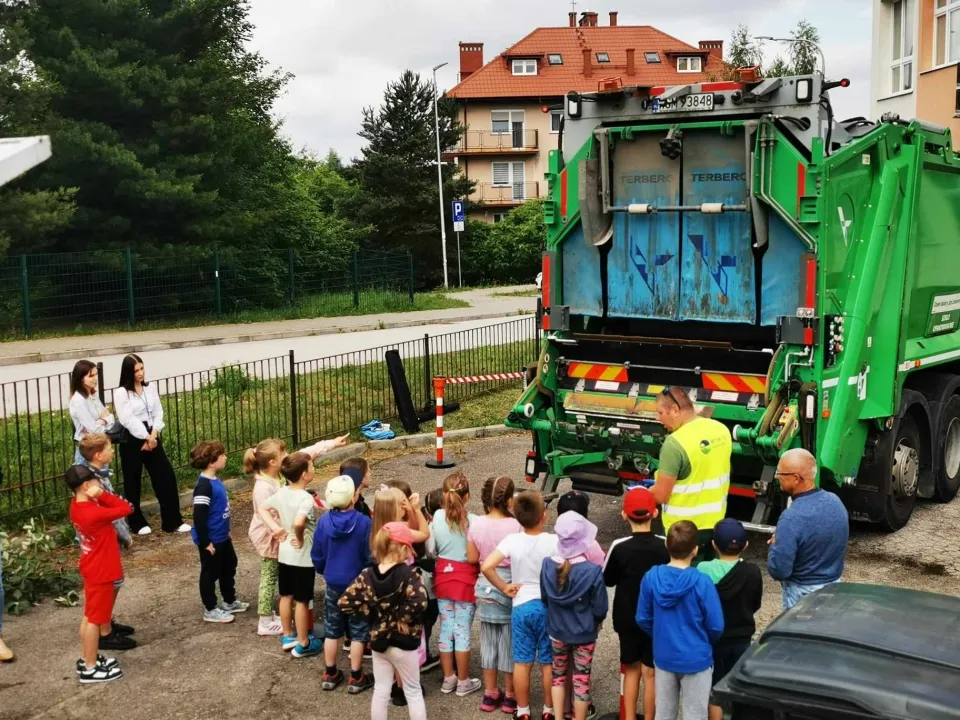 Uwaga śmieciarka!!! — zdjęcie 4