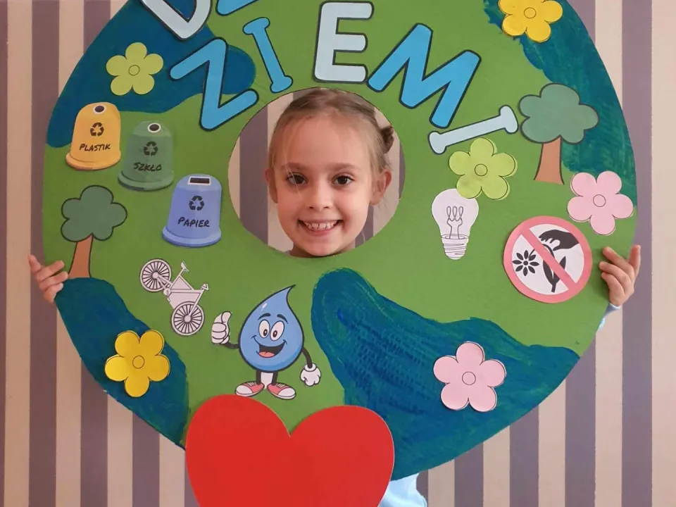 Dzień Ziemi w grupie Pszczółek — zdjęcie 13