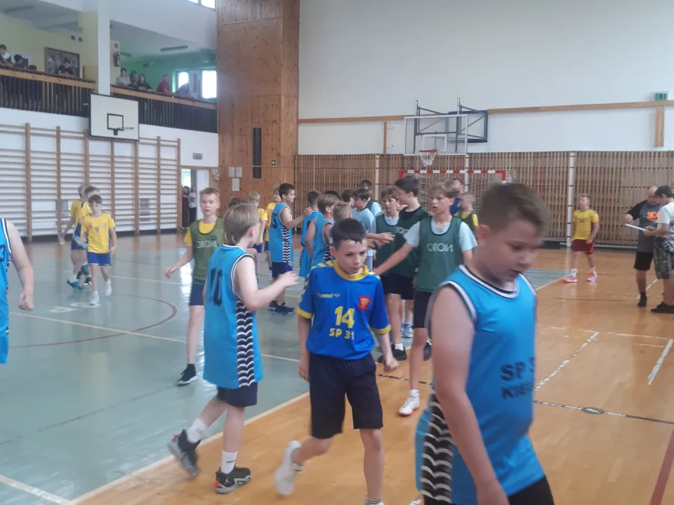 I miejsce w Mistrzostwach Kielc w Koszykówce Chłopców klas V — zdjęcie 5