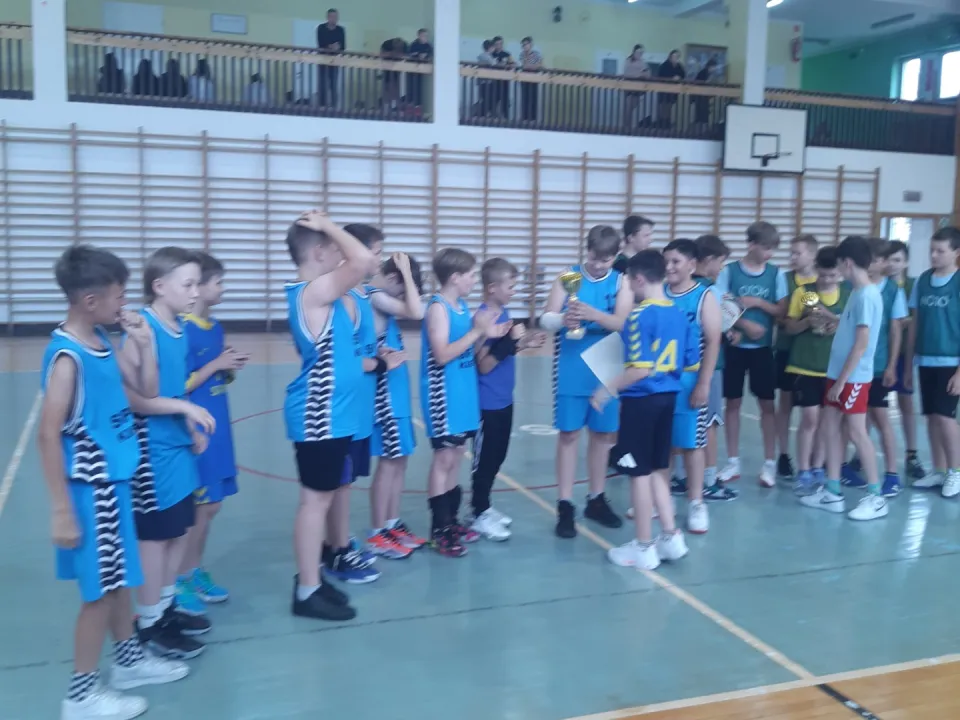 I miejsce w Mistrzostwach Kielc w Koszykówce Chłopców klas V — zdjęcie 9