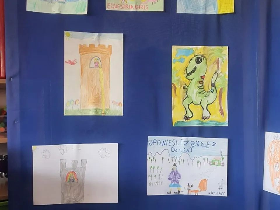 Wystawa prac dzieci "Obrazek z mojej ulubionej książki" — zdjęcie 4