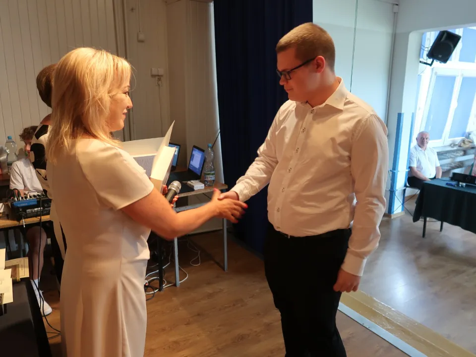 Zakończenie roku szkolnego klasy 8A — zdjęcie 9