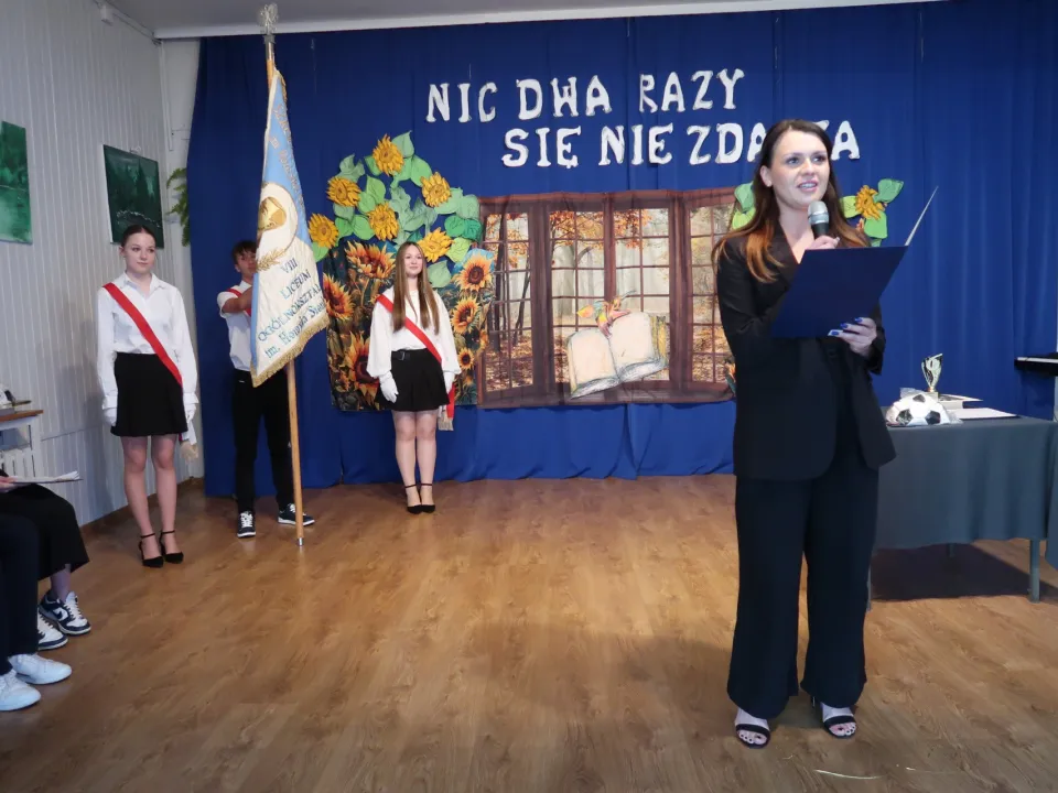 Zakończenie roku szkolnego klasy 8A — zdjęcie 31