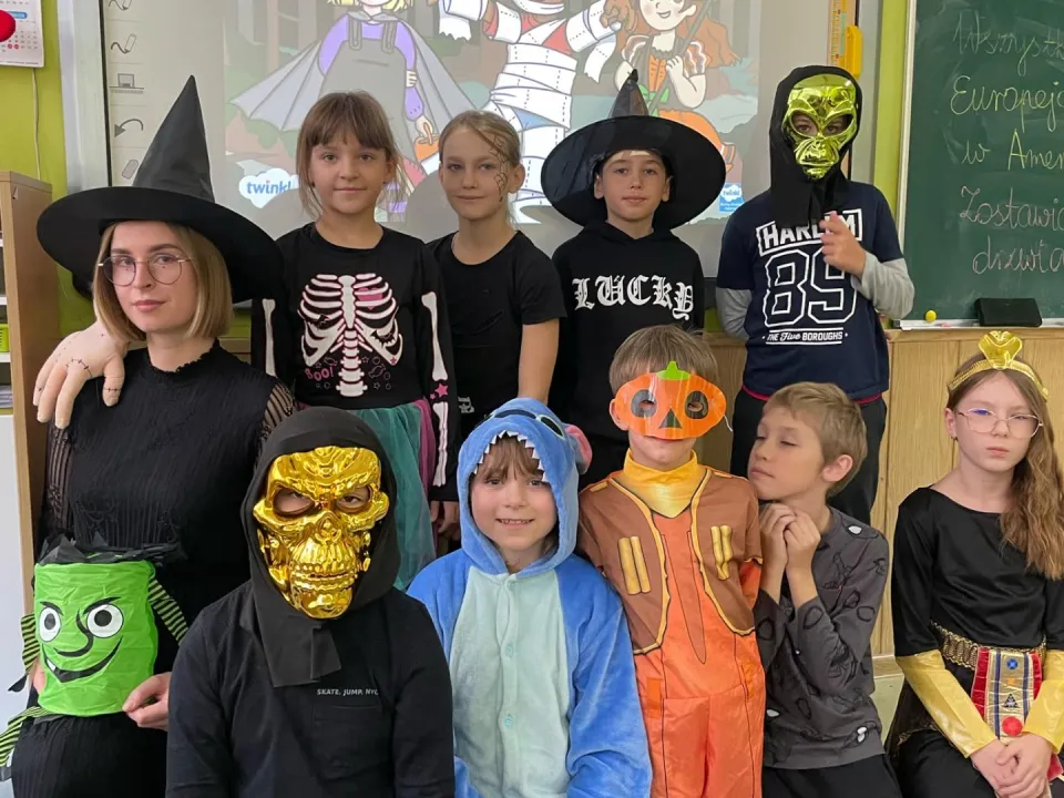 Halloween w kl. 1-3 — zdjęcie 11