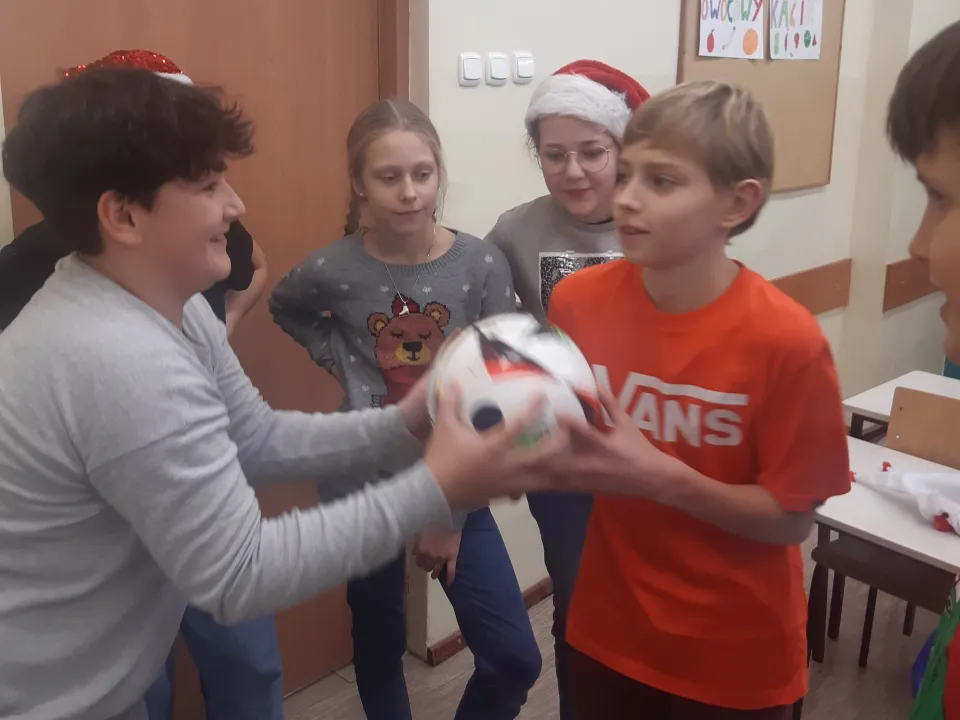 Mikołajki w klasie VI c — zdjęcie 1