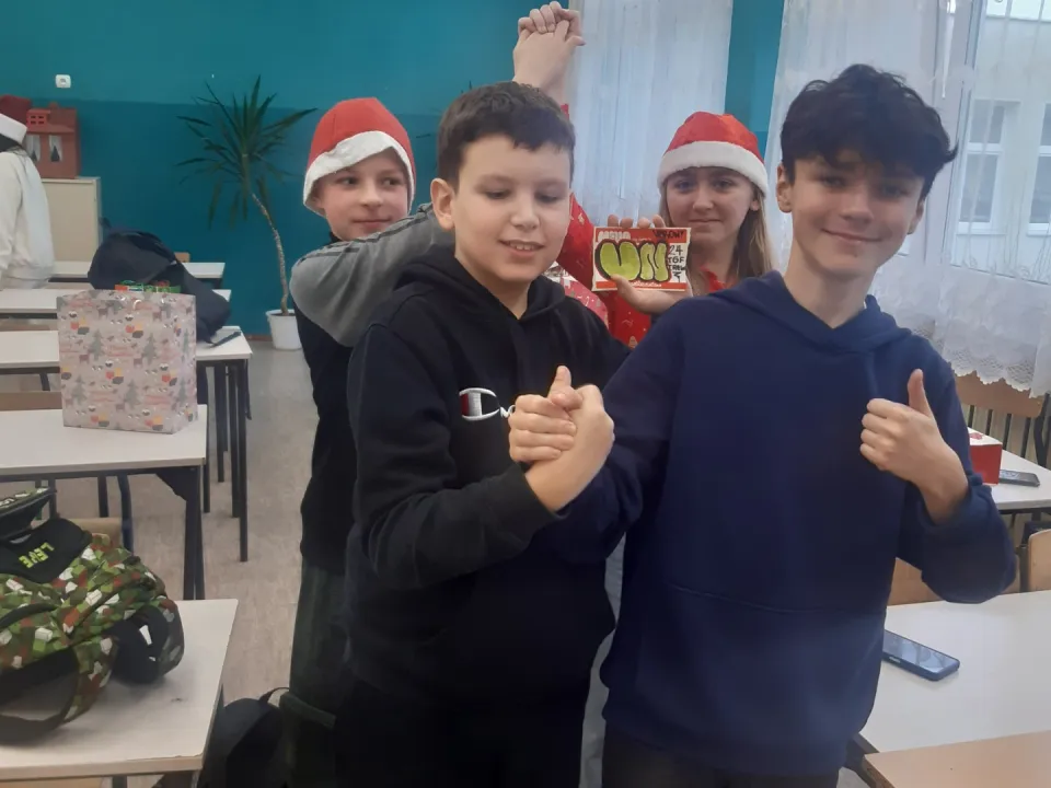 Mikołajki w klasie VI c — zdjęcie 28