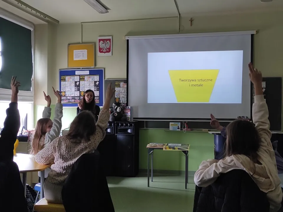 5c na warsztatach  ekologicznych  „Uczymy się przeciwdziałać emisjom” — zdjęcie 9