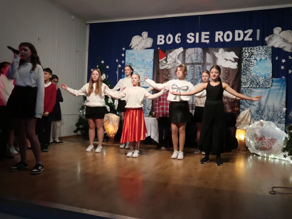 Jasełka - Boże Narodzenie w SP 31 — zdjęcie 11
